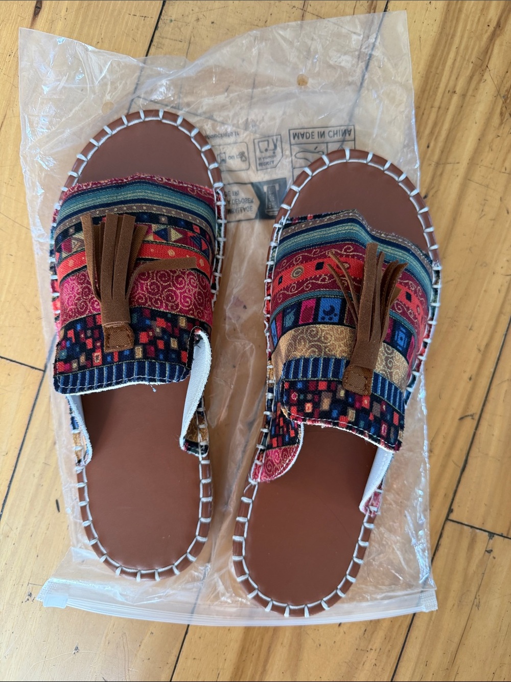 NWT Boho Tassel Slip-On Sandals in Multicolor Pattern